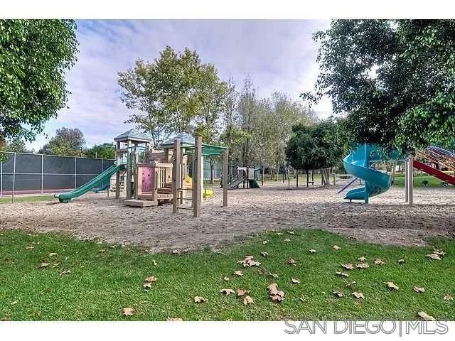 10706 Esmeraldas Dr., San Diego, CA 92124