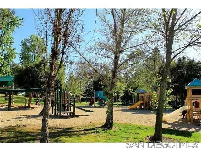 10706 Esmeraldas Dr., San Diego, CA 92124