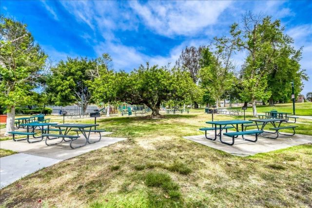 10706 Esmeraldas Dr., San Diego, CA 92124