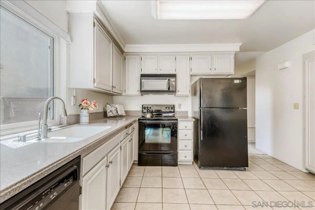 10706 Esmeraldas Dr., San Diego, CA 92124