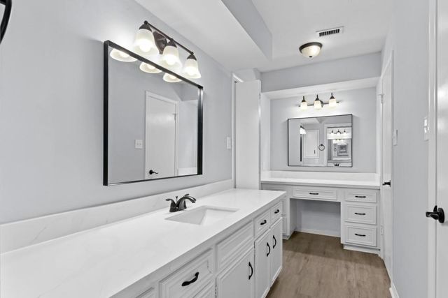 13339 Balmore Circle, Houston, TX 77069