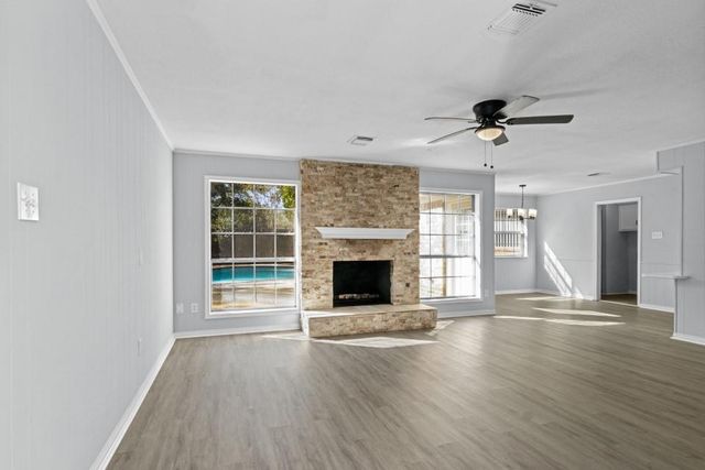 13339 Balmore Circle, Houston, TX 77069