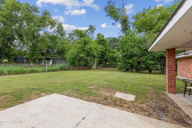 664 Don Guilbeau Road, Arnaudville, LA 70512