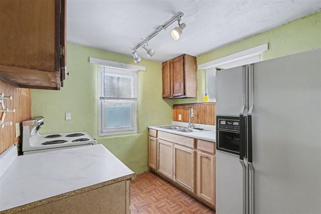 1710 N Park Street, Kalamazoo, MI 49007