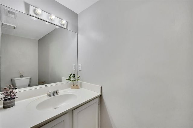 1085 Country Club Place NW, Kennesaw, GA 30144