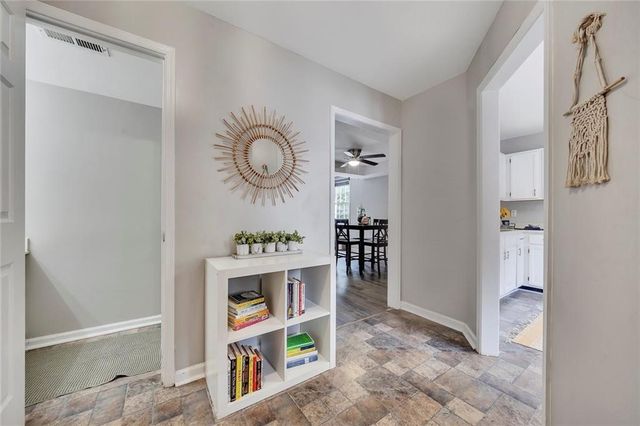 1085 Country Club Place NW, Kennesaw, GA 30144