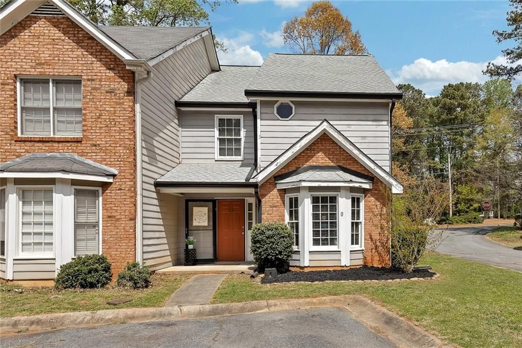 1085 Country Club Place NW, Kennesaw, GA 30144