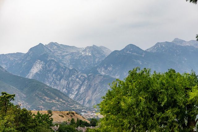 1936 E CURTIS DR, Cottonwood Heights, UT 84121