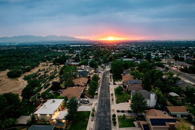 1936 E CURTIS DR, Cottonwood Heights, UT 84121