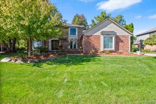 6387 Tanglewood Drive, Troy, MI 48098