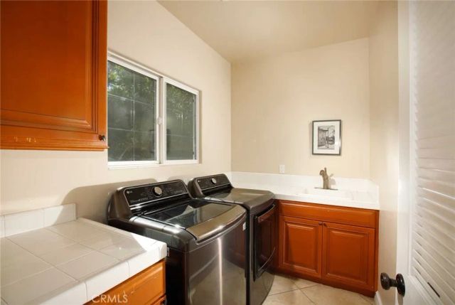 1595 E Avenida De Las Flores, Thousand Oaks, CA 91362