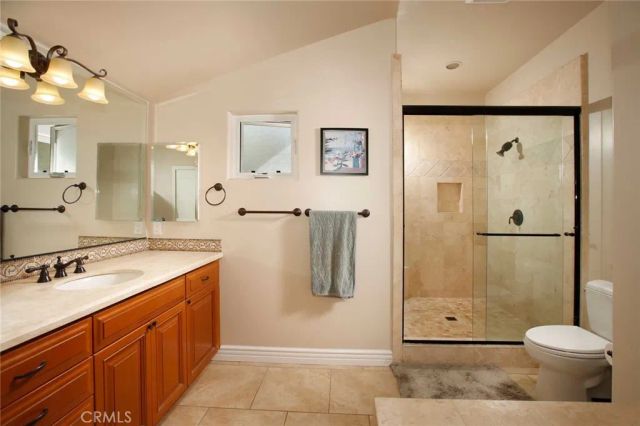 1595 E Avenida De Las Flores, Thousand Oaks, CA 91362