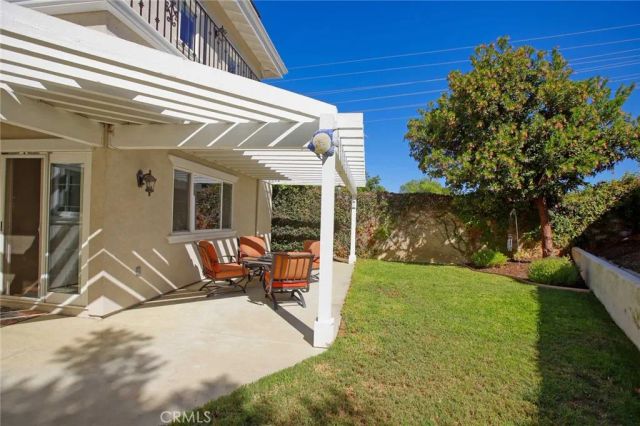 1595 E Avenida De Las Flores, Thousand Oaks, CA 91362