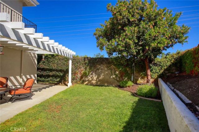 1595 E Avenida De Las Flores, Thousand Oaks, CA 91362