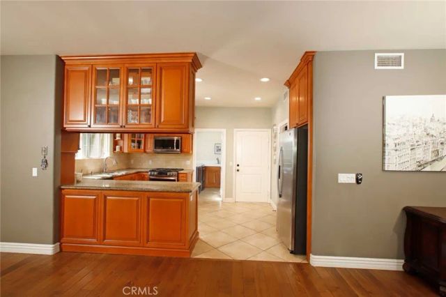 1595 E Avenida De Las Flores, Thousand Oaks, CA 91362