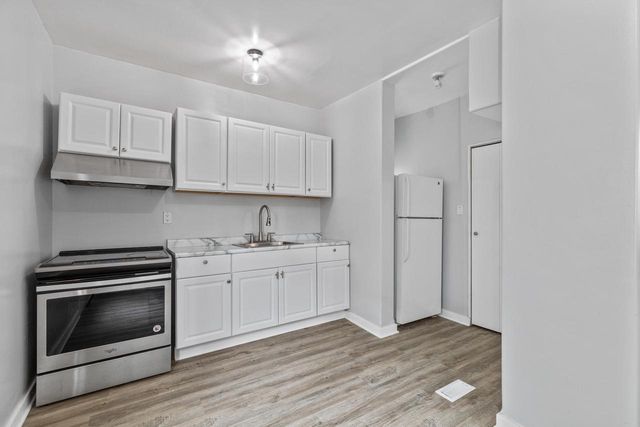 1315 S 10th STREET, Milwaukee, WI 53204