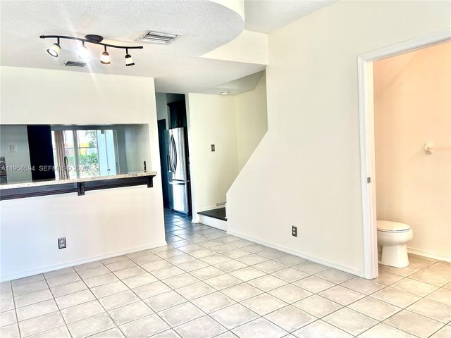 271 Duval Ct, Weston, FL 33326