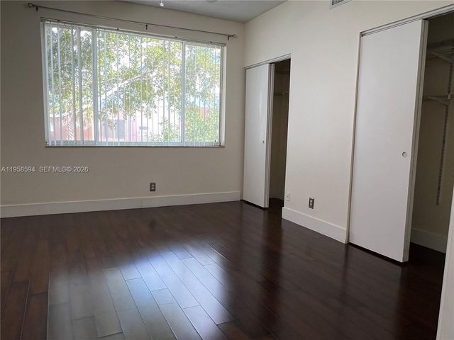 271 Duval Ct, Weston, FL 33326