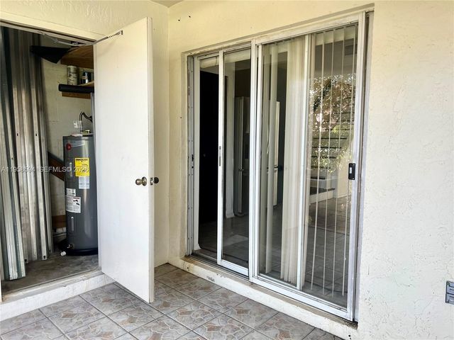 271 Duval Ct, Weston, FL 33326