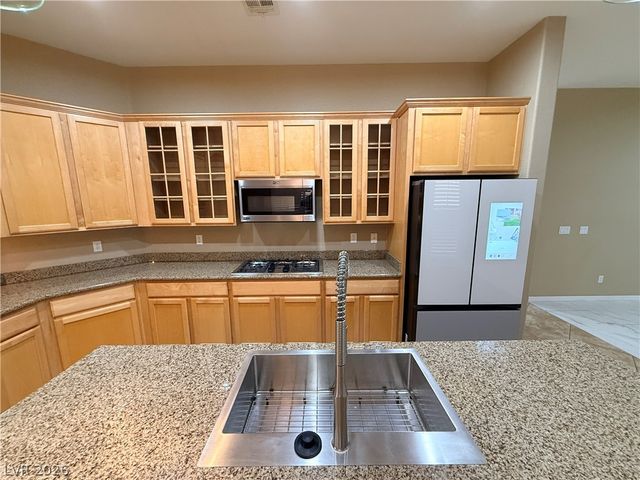 7743 Villa De La Paz Avenue, Las Vegas, NV 89131