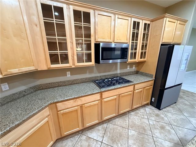 7743 Villa De La Paz Avenue, Las Vegas, NV 89131