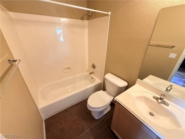7743 Villa De La Paz Avenue, Las Vegas, NV 89131