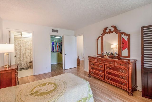 3101 NW 47th Terrace 227, Lauderdale Lakes, FL 33319