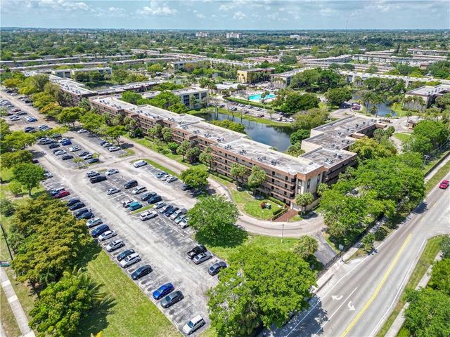 3101 NW 47th Terrace 227, Lauderdale Lakes, FL 33319