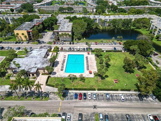 3101 NW 47th Terrace 227, Lauderdale Lakes, FL 33319