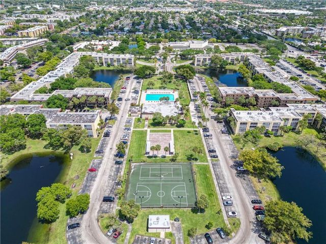 3101 NW 47th Terrace 227, Lauderdale Lakes, FL 33319