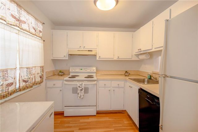 3101 NW 47th Terrace 227, Lauderdale Lakes, FL 33319