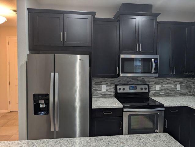 2358 KENNINGTON COVE, Deland, FL 32724