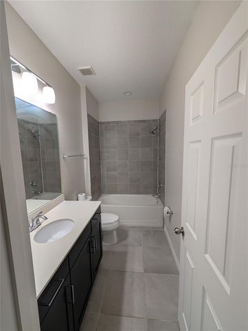 2358 KENNINGTON COVE, Deland, FL 32724