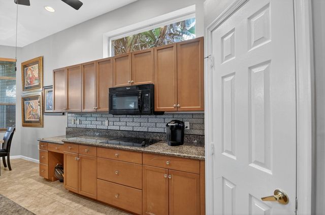 1848 Via Castello, Wellington, FL 33411