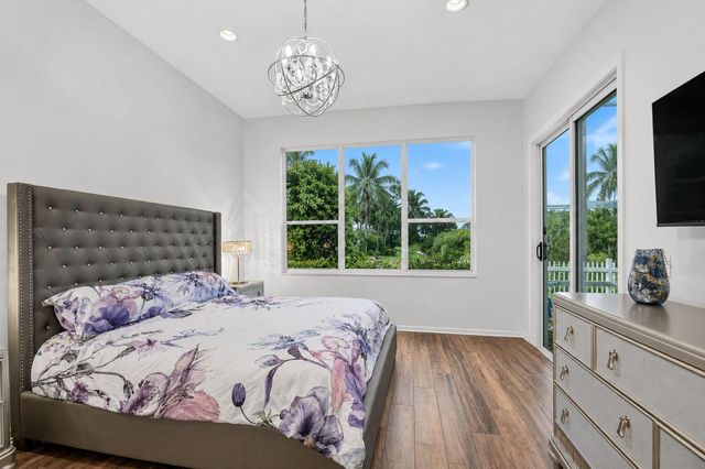 1848 Via Castello, Wellington, FL 33411
