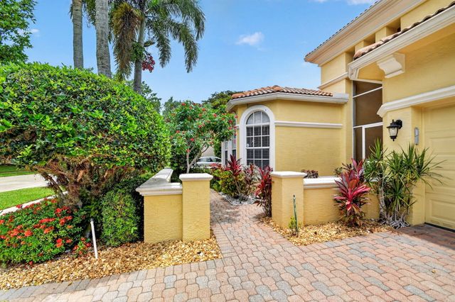 1848 Via Castello, Wellington, FL 33411