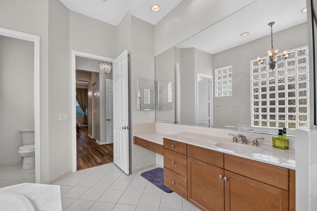 1848 Via Castello, Wellington, FL 33411