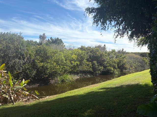 1848 Via Castello, Wellington, FL 33411