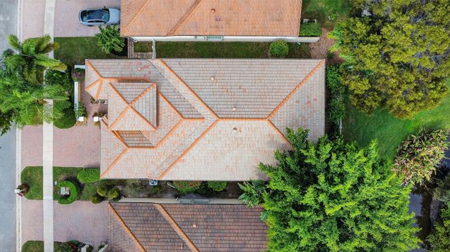 1848 Via Castello, Wellington, FL 33411