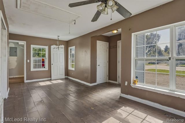 4083 Richfield Road, Flint, MI 48506