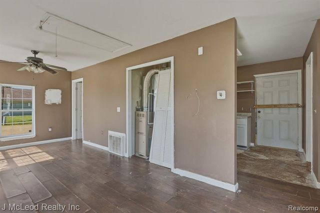 4083 Richfield Road, Flint, MI 48506