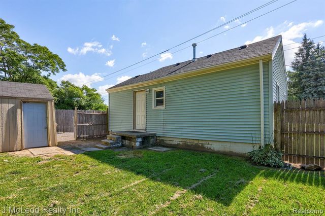 4083 Richfield Road, Flint, MI 48506