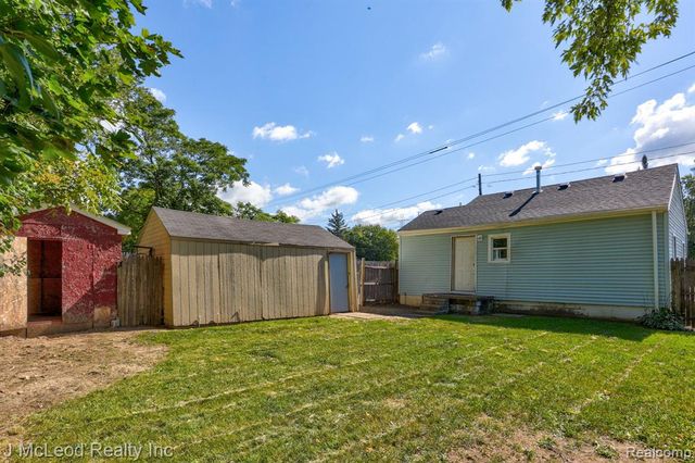 4083 Richfield Road, Flint, MI 48506