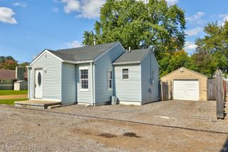 4083 Richfield Road, Flint, MI 48506