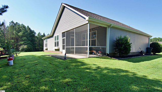 217 N Stonegate Drive, Seneca, SC 29678