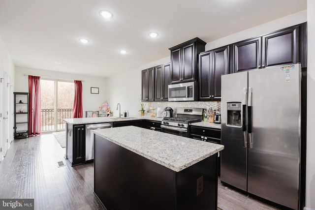 43831 STUBBLE CORNER SQ, Ashburn, VA 20147