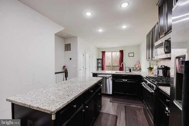 43831 STUBBLE CORNER SQ, Ashburn, VA 20147