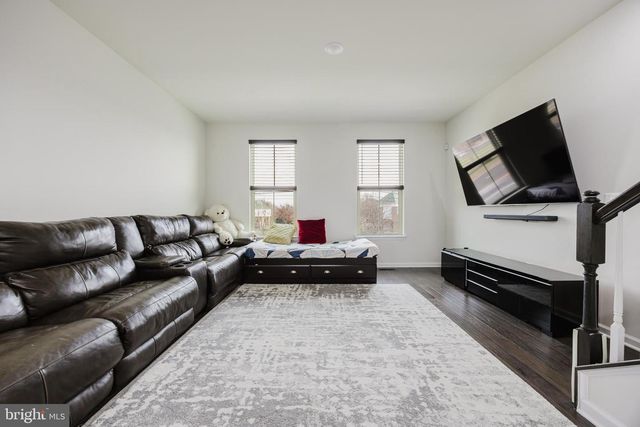 43831 STUBBLE CORNER SQ, Ashburn, VA 20147