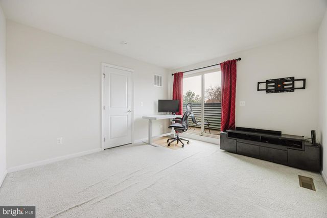 43831 STUBBLE CORNER SQ, Ashburn, VA 20147