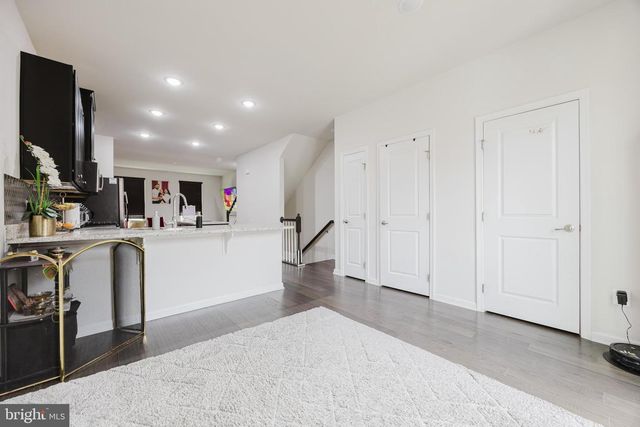 43831 STUBBLE CORNER SQ, Ashburn, VA 20147